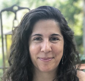 Michell Navarez Buddhist volunteering